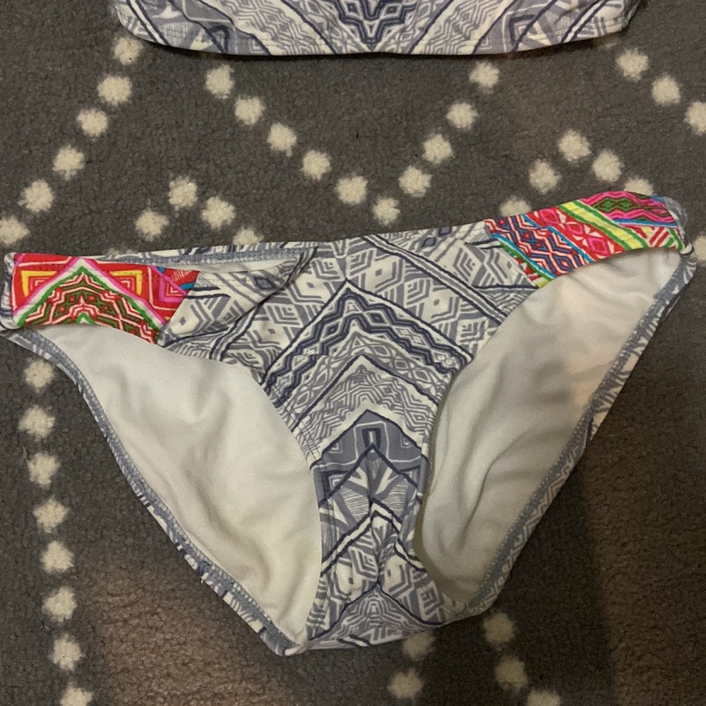 Xhiliration bikini - Picture 3 of 5